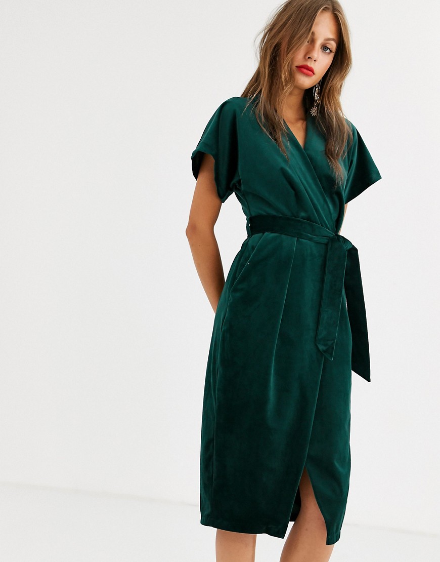 Closet London - Fluwelen midi-jurk met overslag en strik in smaragdgroen