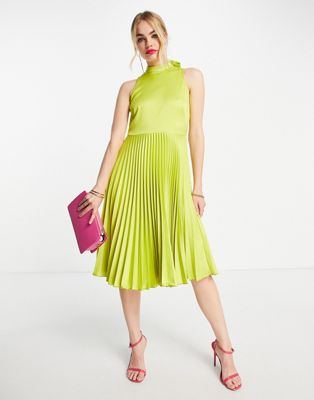 high neck pleated midi dress in lime-Green