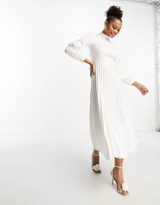 Closet London Long Sleeve Pleated Midaxi Dress In Ivory-white