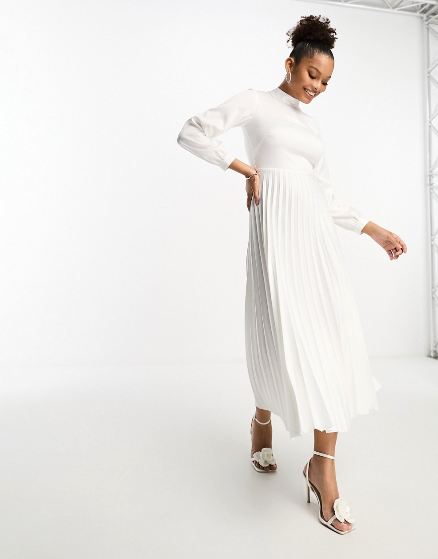 Closet London long sleeve pleated midaxi dress in ivory-White
