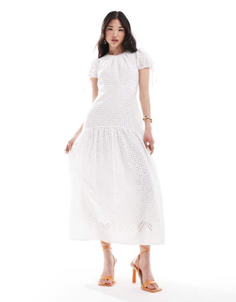 Closet London – Maxikleid in Elfenbeinweiß mit tief sitzendem Saum und Lochstickerei - view 1