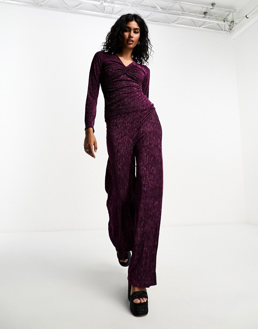 Closet London metallic plisse wide leg trousers co-ord in raspberry-Purple