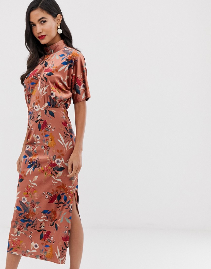 Closet London - Midaxi-jurk met hogesluiting en vleermuismouwen met fluwele bloemenprint-Multi