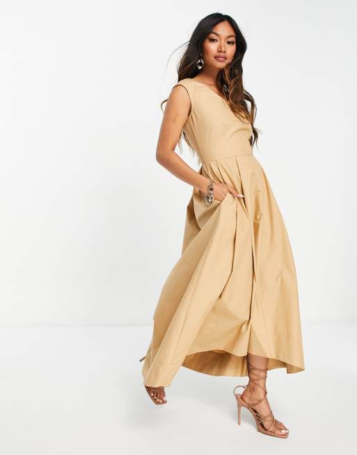 Closet London - Midi jurk met asymmetrische zoom in camel