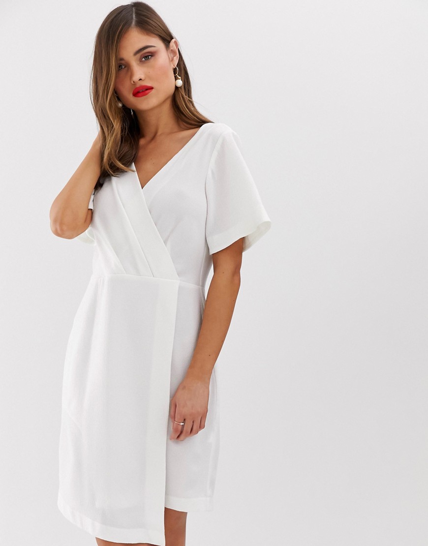 Closet London - Mini-jurk met overslag in wit