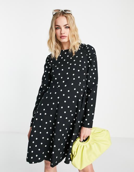 Closet London – Minikleid in Schwarz mit Punktemuster und Taschen