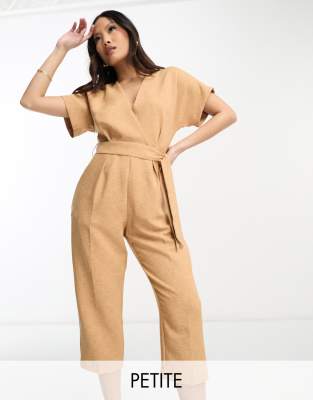 Closet London Petite - Kimono-Jumpsuit in Sanftbraun mit Wickeldetail vorne-Brown