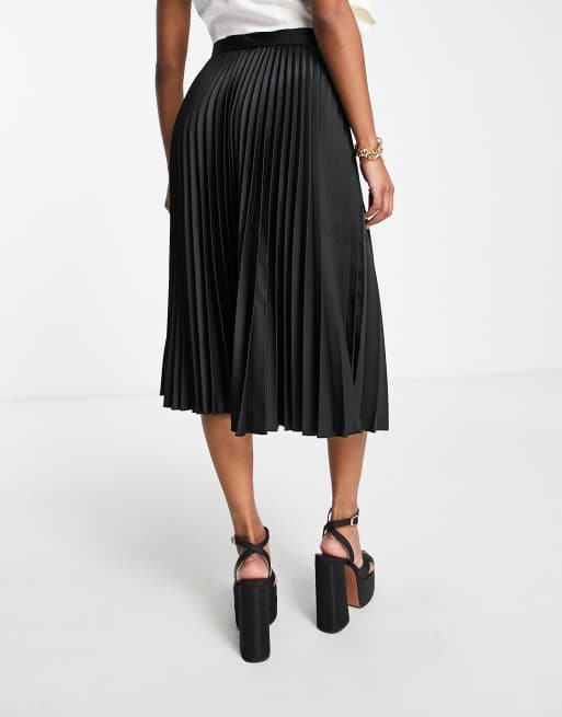 Petite Pleated Midi Skirt in Black