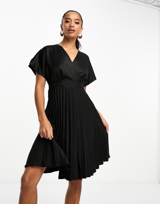 Black pleated hot sale wrap dress