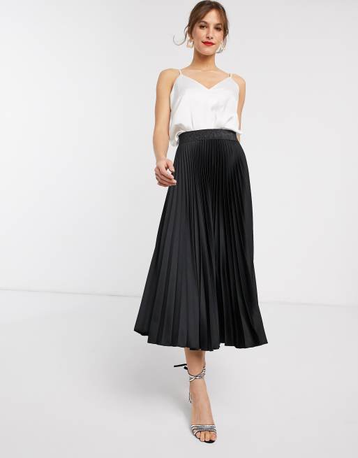 Closet London pleated skirt in black | ASOS