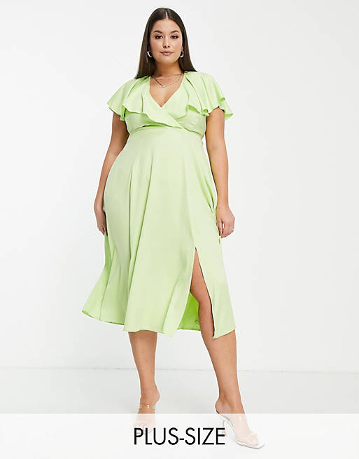  Closet London Plus ruched waist flutter sleeve midi dress in lime 