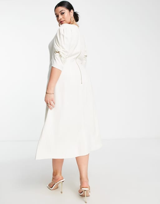Closet London Plus twist front puff sleeve midi dress in cream, 2 of 4