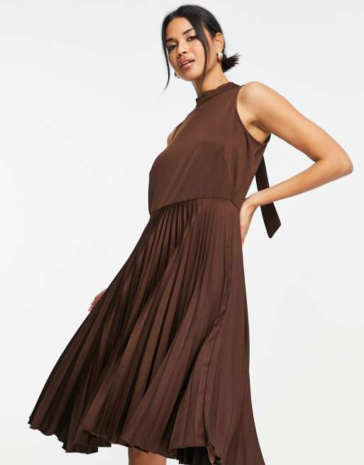 Closet London Robe mi longue pliss e dos nu Marron chocolat