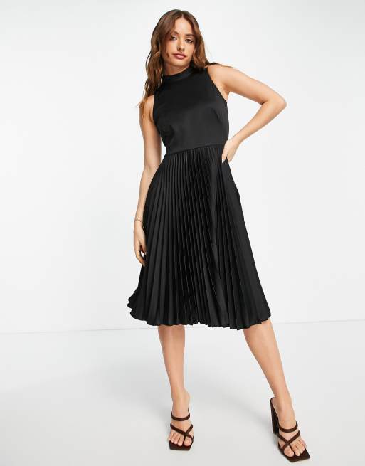 Closet London - Robe plissée mi-longue à col montant - Noir