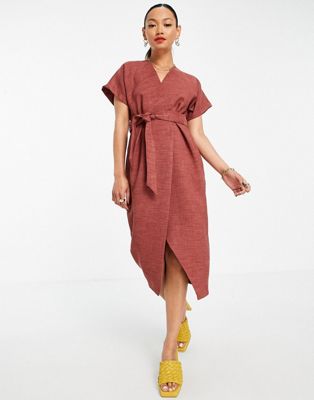 Robes Closet London - Robe portefeuille mi-longue avec lien à nouer - Marron