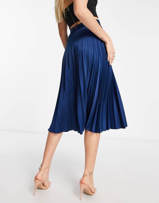 Long navy hotsell pleated skirt uk