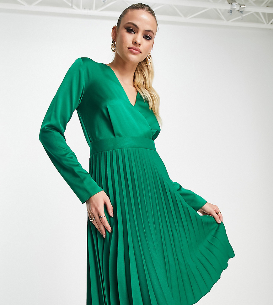 Closet London Tall wrap front pleated midi skater dress in emerald-Green