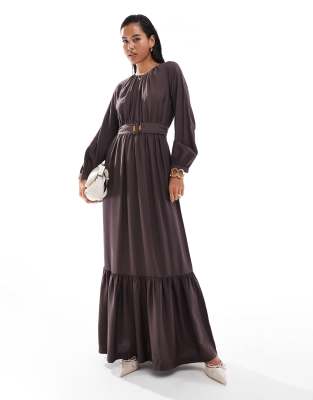 Closet London Closet London tiered smock maxi dress in chocolate-Brown