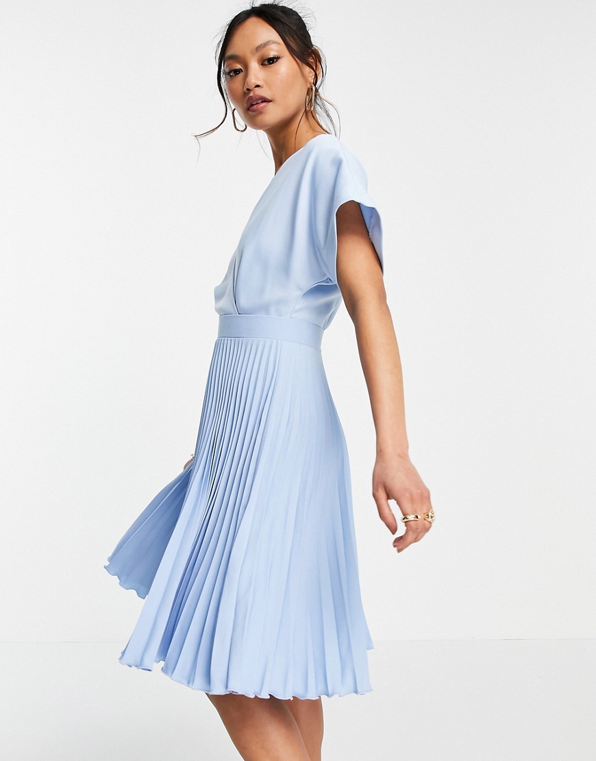 Closet London wrap front pleated skater dress in pastel blue-Blues