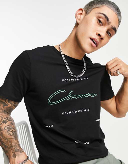 Closure printed logo t-shirt in black