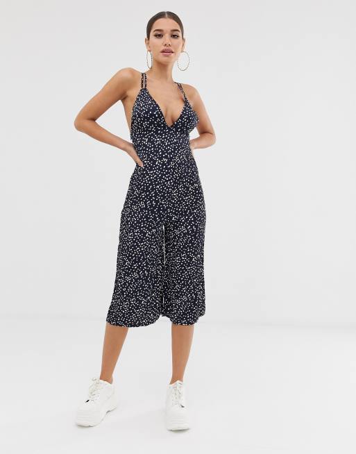 Club L Jumpsuit Mit Hosenrock Und Doppeltrager Asos