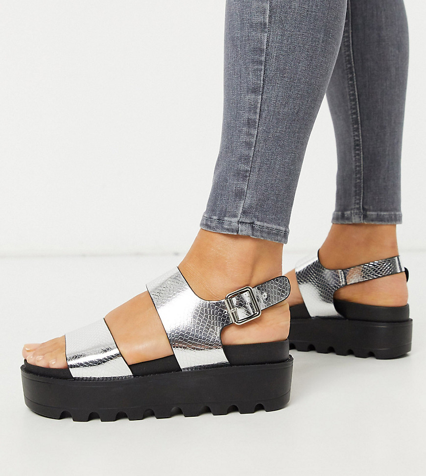 Co Wren - Wide Fit - Sølvfarvede sandaler med chunky sål