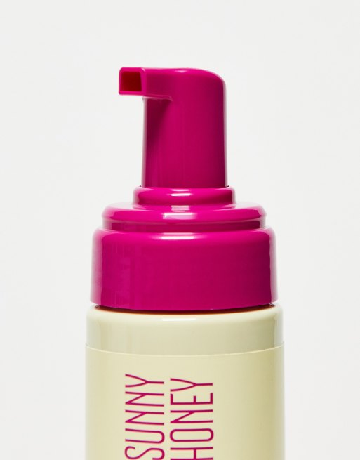 Coco & Eve Sunny Honey Bali Bronzing Foam Ultra Dark, 3 of 4