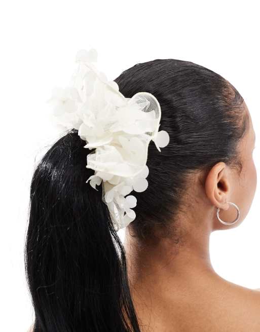 Coletero abullonado blanco extragrande con aplicación floral de PIECES