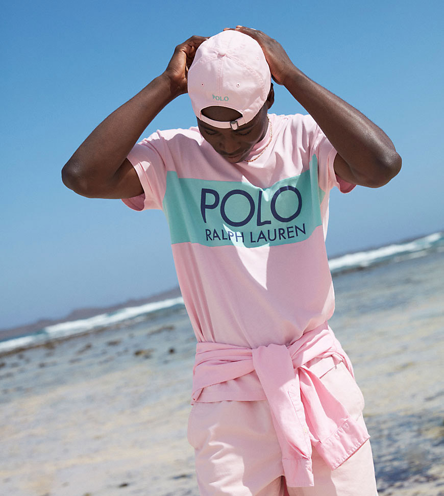 Collaborazione esclusiva Polo Ralph Lauren x ASOS - T-shirt vestibilità classica rosa con pannello blu navy con logo