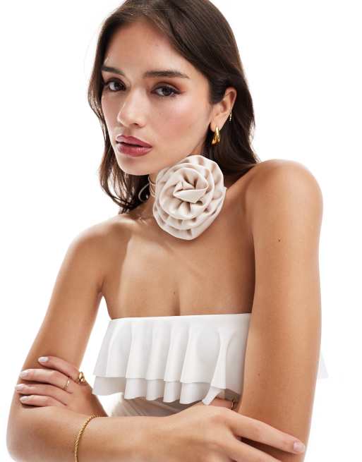 Collar-cinturón color champán con diseño de flor grande de tejido suave de SUI AVA 