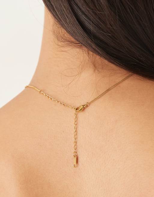 Collar con colgante de inicial chapado en oro de 18 quilates de Lost Souls, 3 de 3
