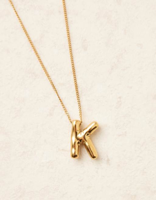 Collar con colgante de inicial chapado en oro de 18 quilates de Lost Souls, 2 de 3