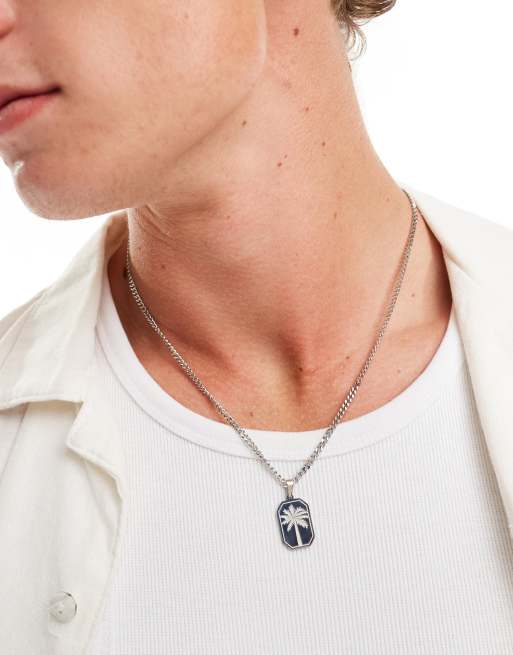 Collar con colgante de palmera grabada de acero inoxidable de Lost Souls