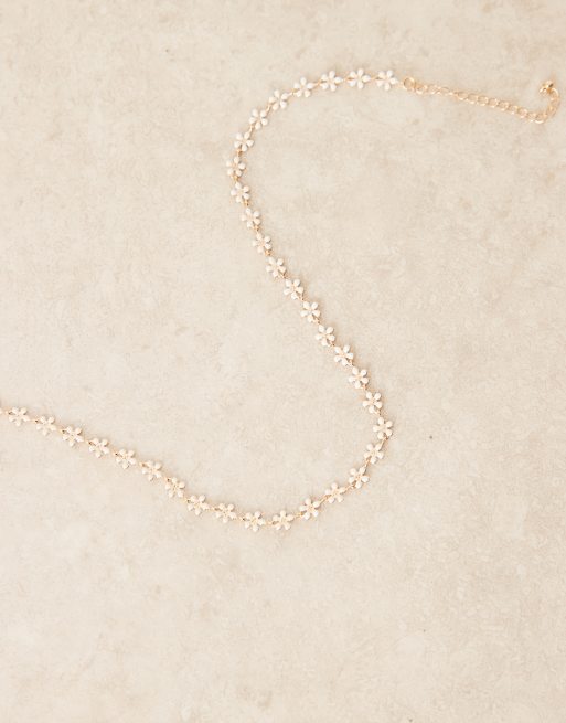 Collar corto con detalle de flores blancas pequeñas de ASOS DESIGN Curve, 3 de 3