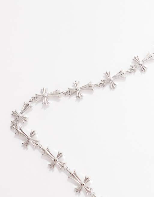 Collar corto plateado con diseño de cruces Luna de Petit Moments, 4 de 4