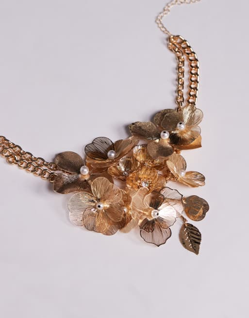 Collar dorado con diseño de flores de hilo metálico de edición limitada de ASOS DESIGN, 3 de 3