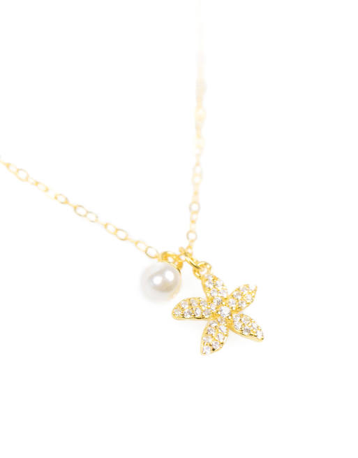 Collar dorado de cadena con detalle en forma de estrella de mar y perla de plata de ley chapada en oro de Lovisa , 2 de 3