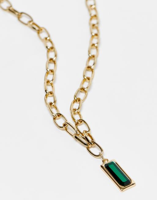 Collar dorado estilo cadena barbada y fígaro con piedra verde de WFTW
