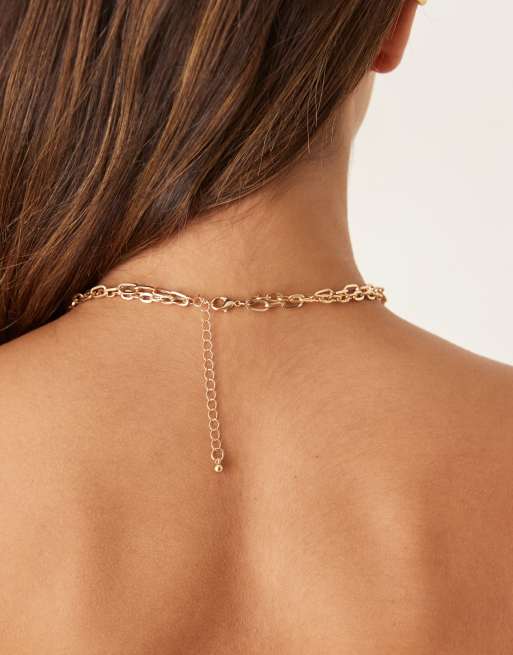 Collar dorado estilo lariat de varias hileras con perlas de DesignB London, 3 de 3