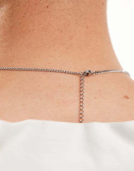 Collar plateado con colgante cuadrado de acero inoxidable resistente al agua de ASOS DESIGN, 3 de 4