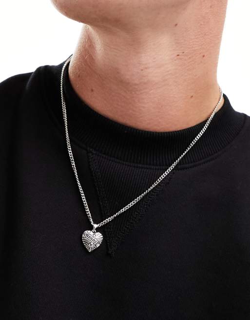 Collar plateado con colgante de corazón vintage de Faded Future