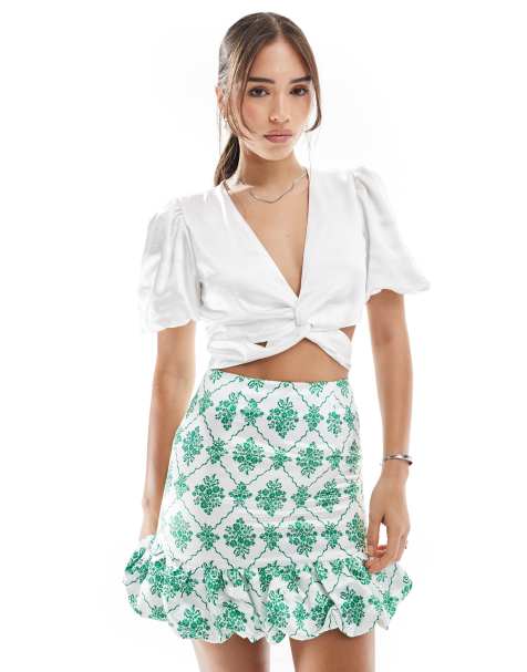 Collective The Label Criss cross front top in white