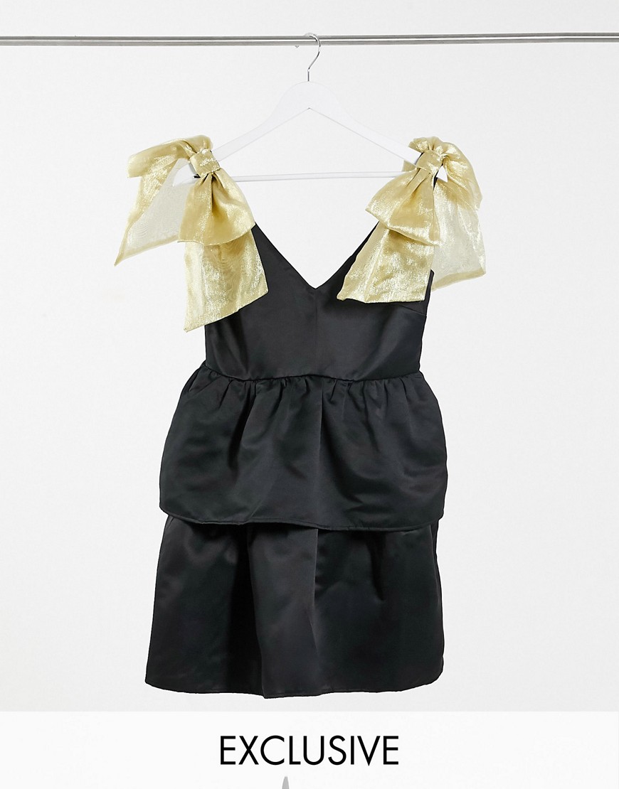 Collective The Label - Exclusivité - Robe babydoll courte avec épaules nouées en organza - Noir