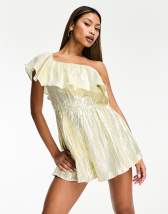 ASOS DESIGN – Minikleid in Pfirsich mit Spitzenbesatz und gerüschtem, zerzaustem Saum