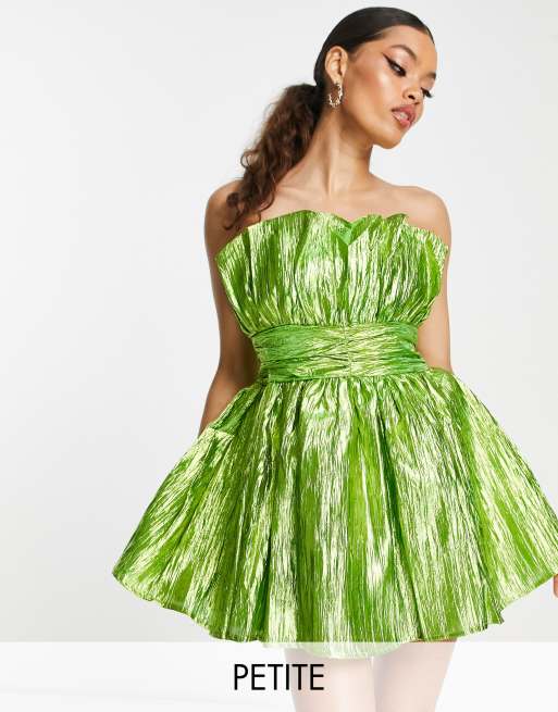 Collective The Label Petite Exclusive – Limonkowozielona metaliczna marszczona sukienka mini ściągana w talii, tylko w ASOS