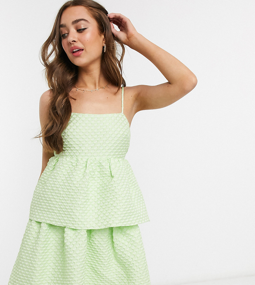Collective The Label Petite – Mintgrön strukturvävd klänning med peplum