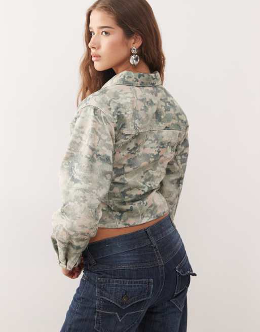 COLLUSION 90s denim fitted jacket in camo print