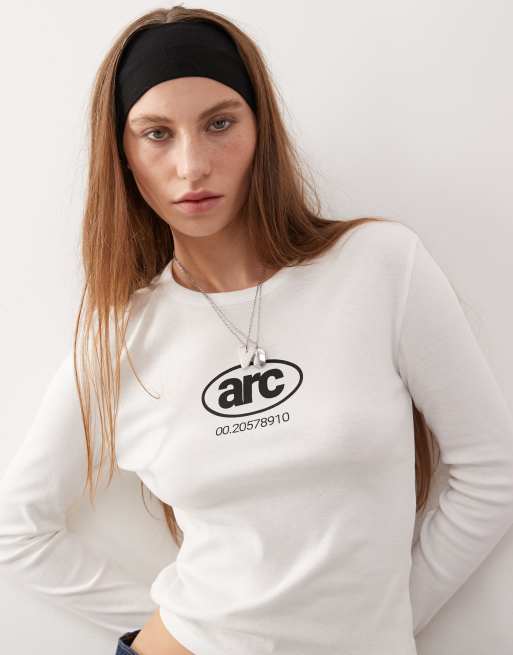 COLLUSION - Aansluitend T-shirt met lange mouwen en 'Arc' tekstprint in wit