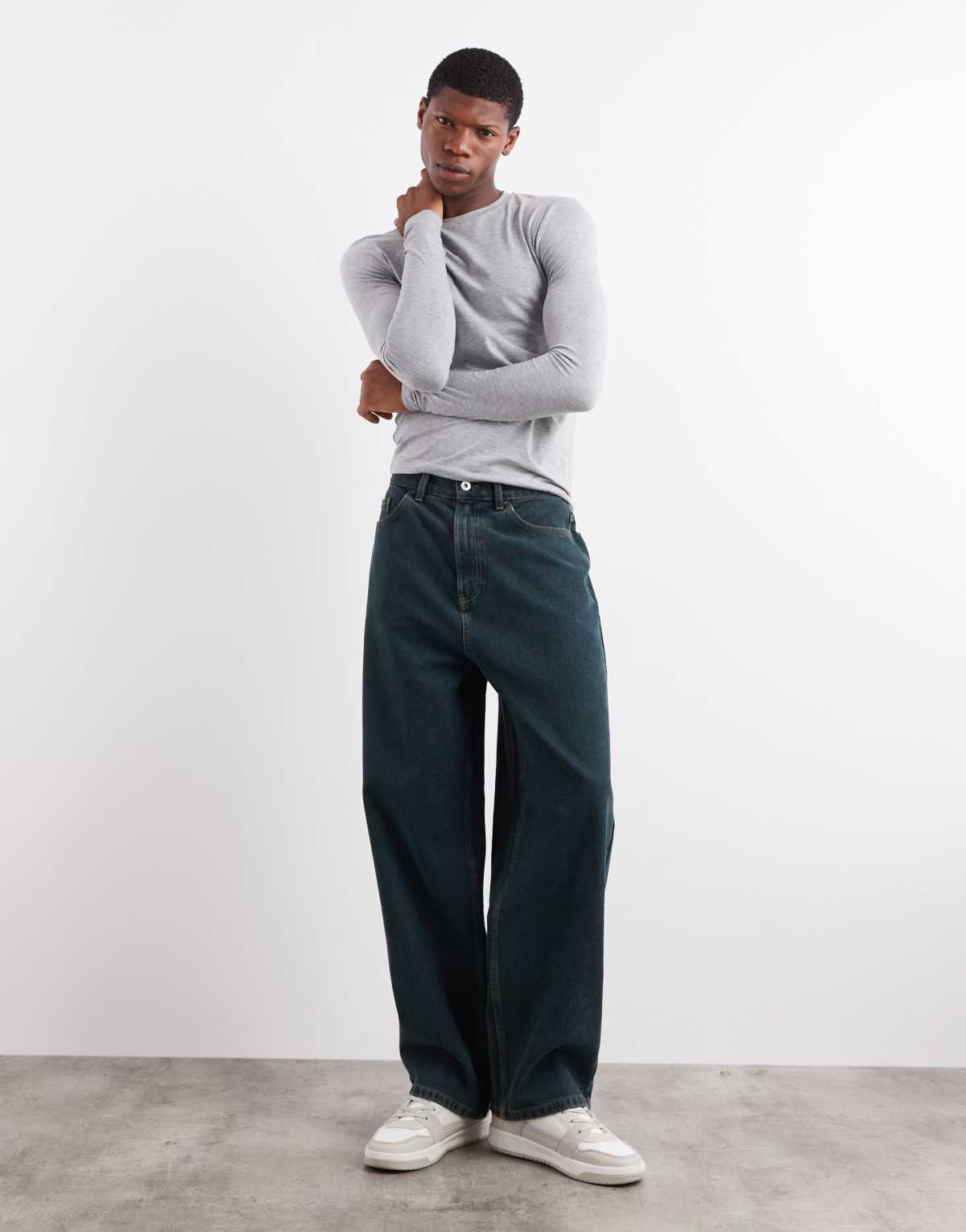 COLLUSION antifit mid rise jean in dark greenwash