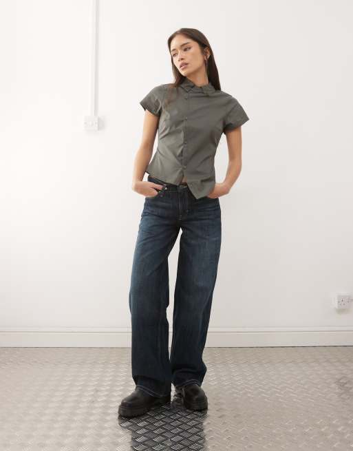 COLLUSION asymmetric hem fitted shirt in black, 2 of 4
